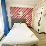 Hotel Aviatic Paris